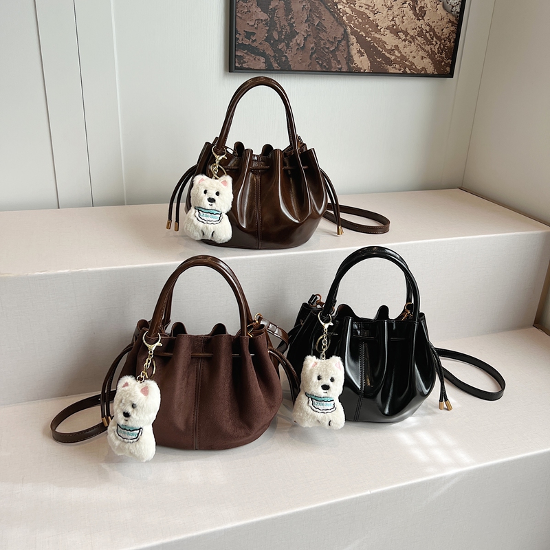 CR8916Brown-8055