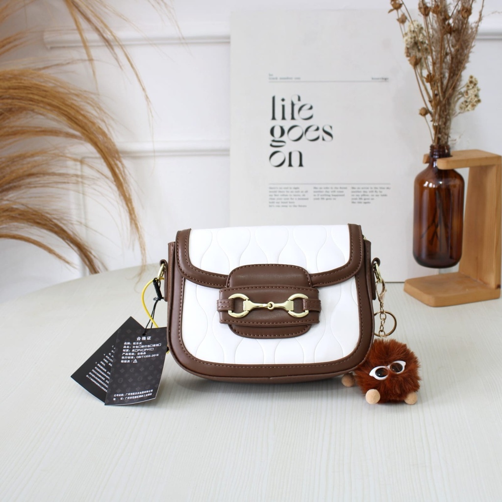 CR8128Brown-1167