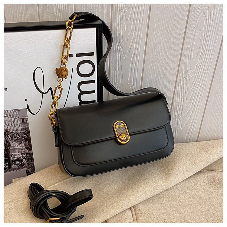 CR8232Black-8950