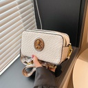 CR8800Beige-1022