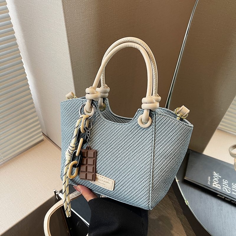 CR9182Blue-1328