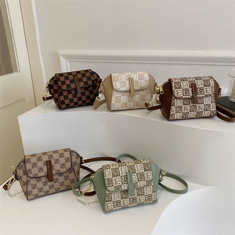 CR8224Beige-5317