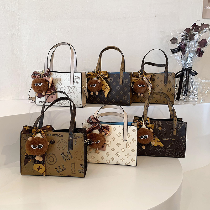 CR8245LetterCoffee-1526