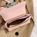 CR8418White-6719