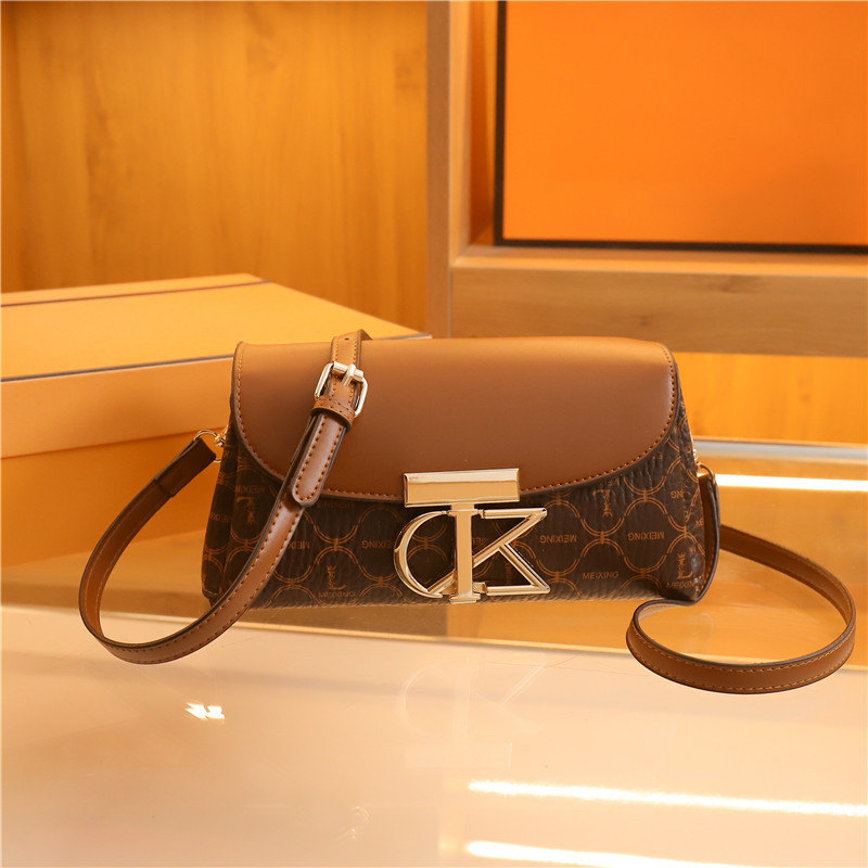 CR8471Brown-3013