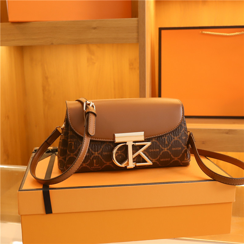 CR8471Brown-3013