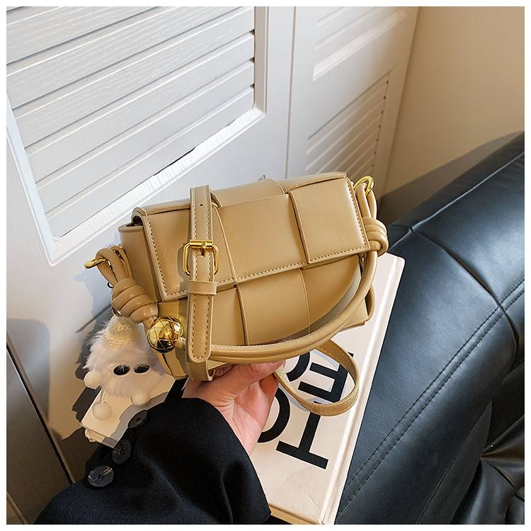CR8716Coffee-8128