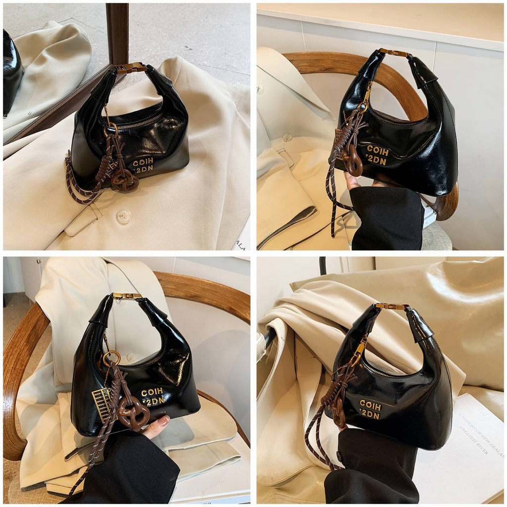 CR8869Black-2565
