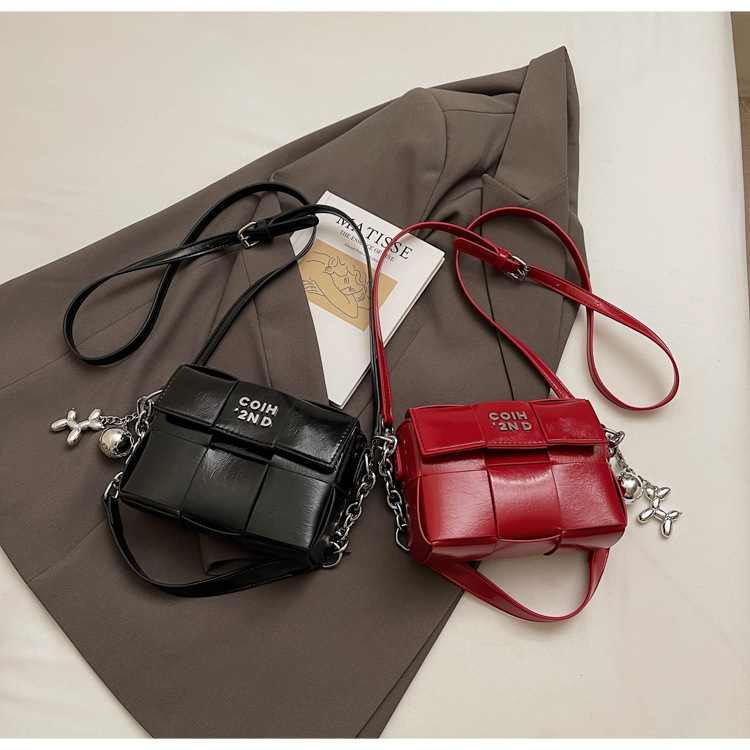 CR8934Black-28014