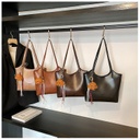 CR8977Brown-1668