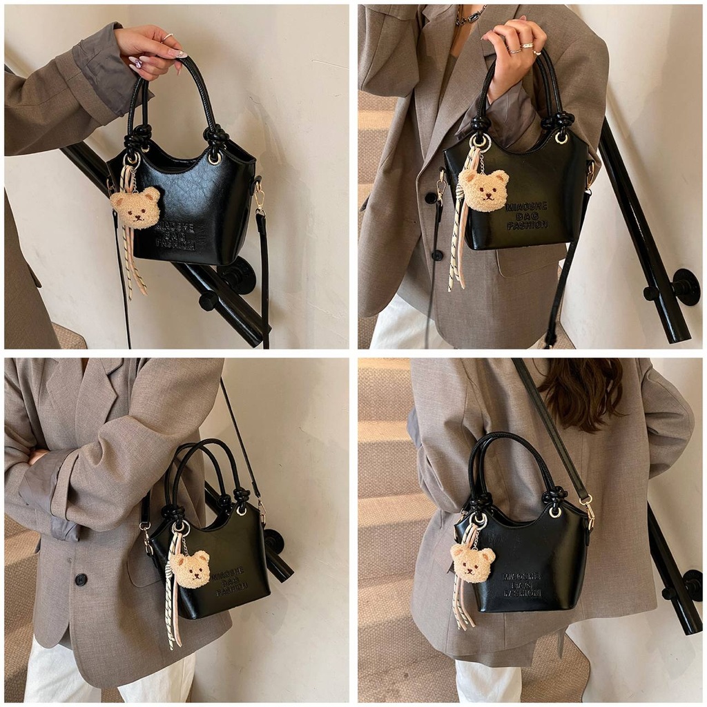 CR8989Black-2615