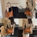 CR9121Brown-2006