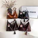 CR9179Maroon-6149