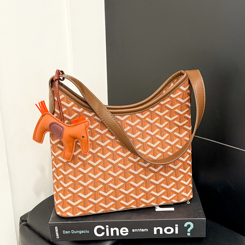 CR9202Brown-41501