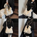 CR9211White-1367
