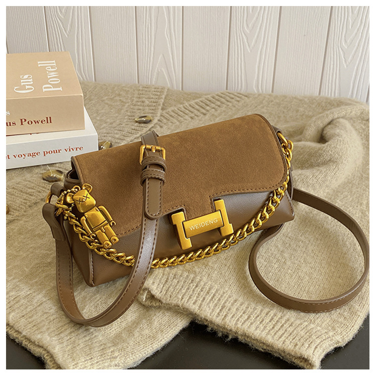 CR8431Brown-6652