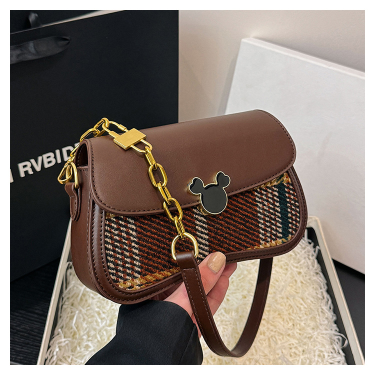 CR8465GridBrown-9981