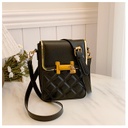 CR8710Black-9725