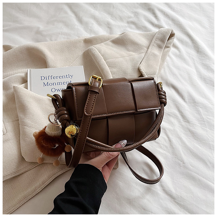 CR8716Coffee-8128