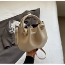 CR8776Beige-6001