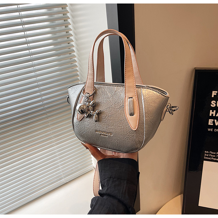 CR8880Silver-7021