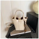 CR8956White-1028