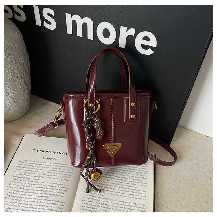CR8963Red-7003