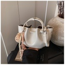 CR9123White-0013