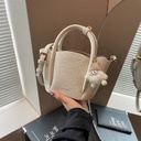 CR9147White-6001