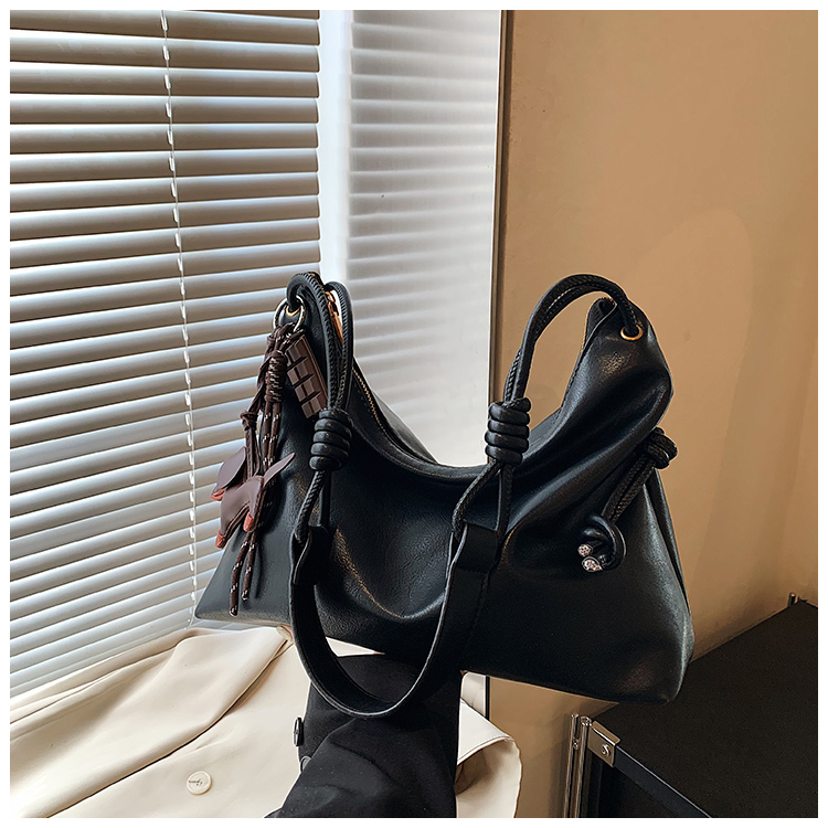 CR9176Black-27340