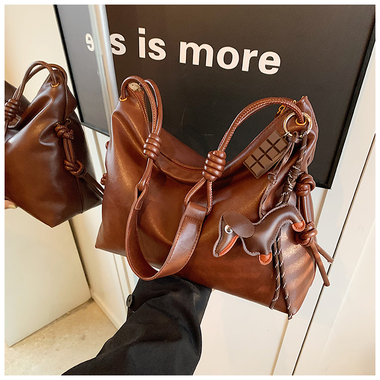 CR9176Brown-27340