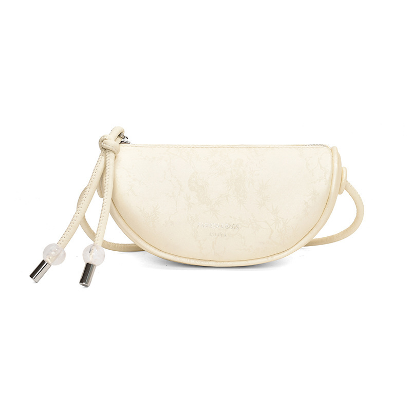CR9261White-5806