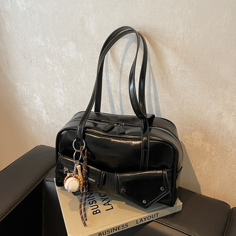 CR9270Black-00173