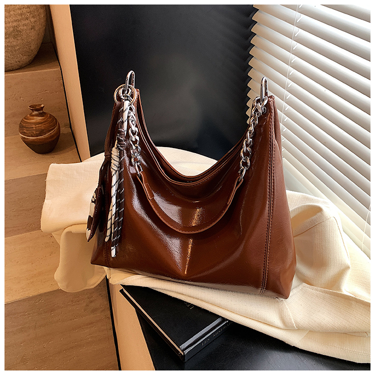 CR9351Brown-27905