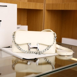 [8324W] CR8324White-1059